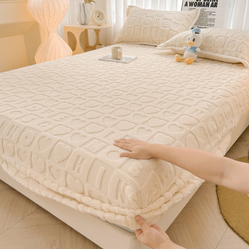 New milk velvet bed sheet single piece taffeta bed cover mattress protector winter plus velvet bed sheet bed sheet three-piece set