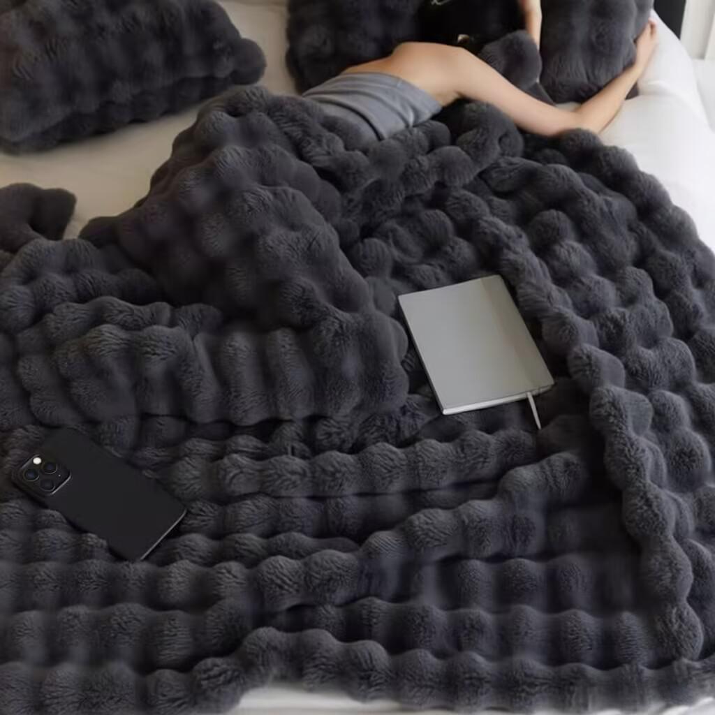 Double-layer thickened rabbit fur blanket, light luxury style, double-sided plush bubble blanket, multi-functional sofa blanket.