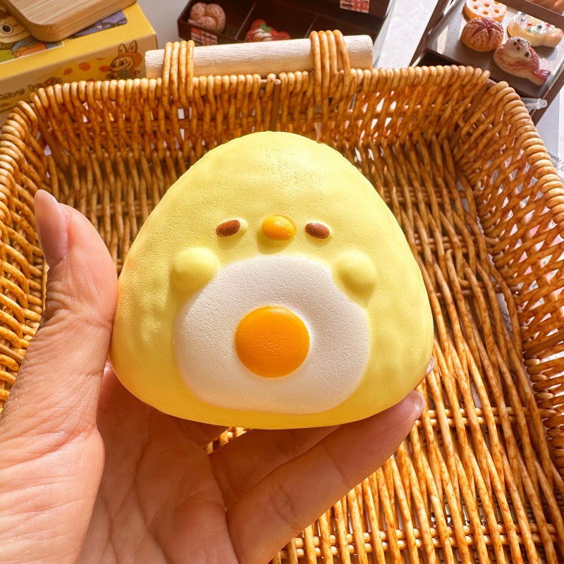 Simulated food, squishy bread, slow rebound toy, super soft and moist, sucks on fingers, student squeezeable stress relief toy.