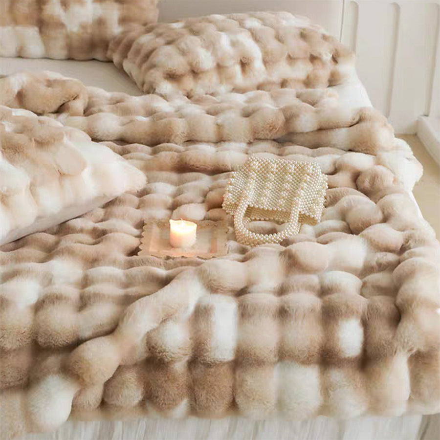 Double-layer thickened rabbit fur blanket, light luxury style, double-sided plush bubble blanket, multi-functional sofa blanket.