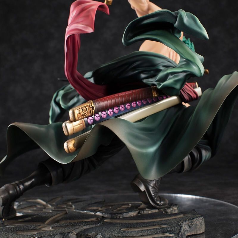 Anime One Piece Figure 3000 World Sauron Full set of super large special effects animation figure model